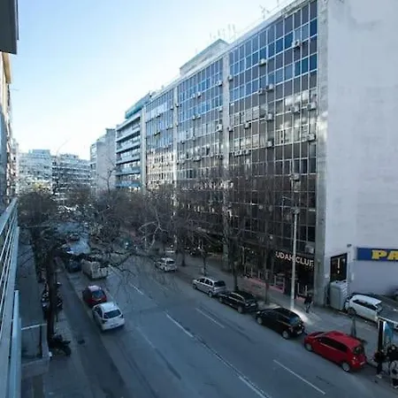 12nisou Studio With Balcony Apartment