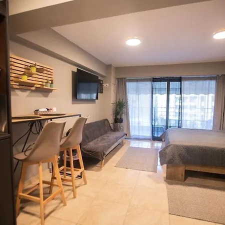 Apartment 12nisou Studio With Balcony *